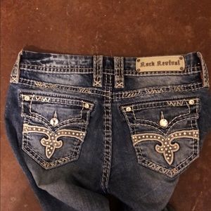 Size 29 Rock Revival capris